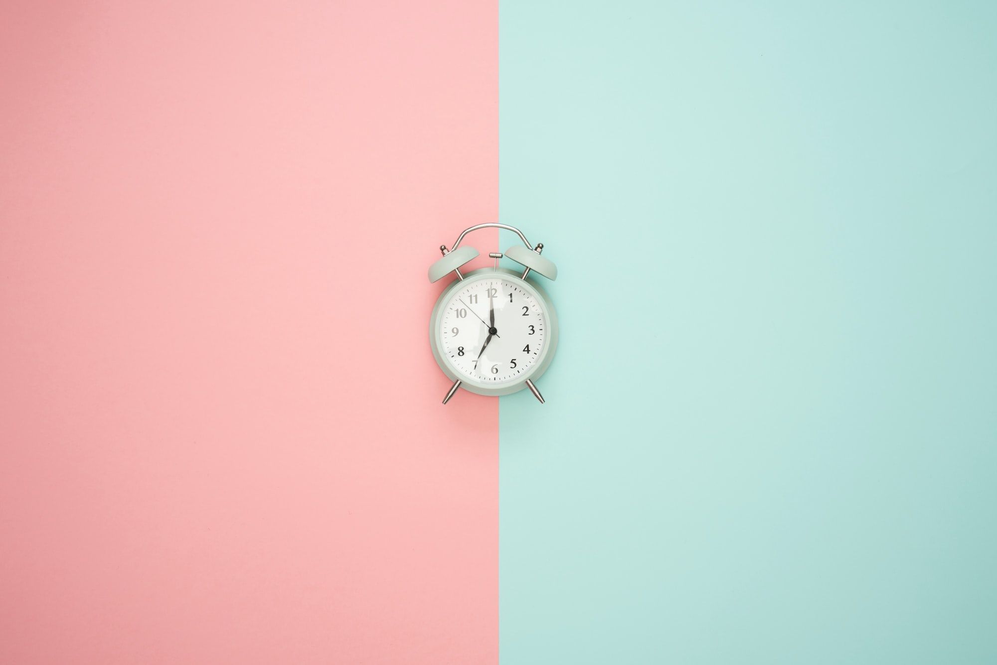 Convertidor de reloj de 24 horas: Cómo convertir de AM/PM al horario de 24 horas.