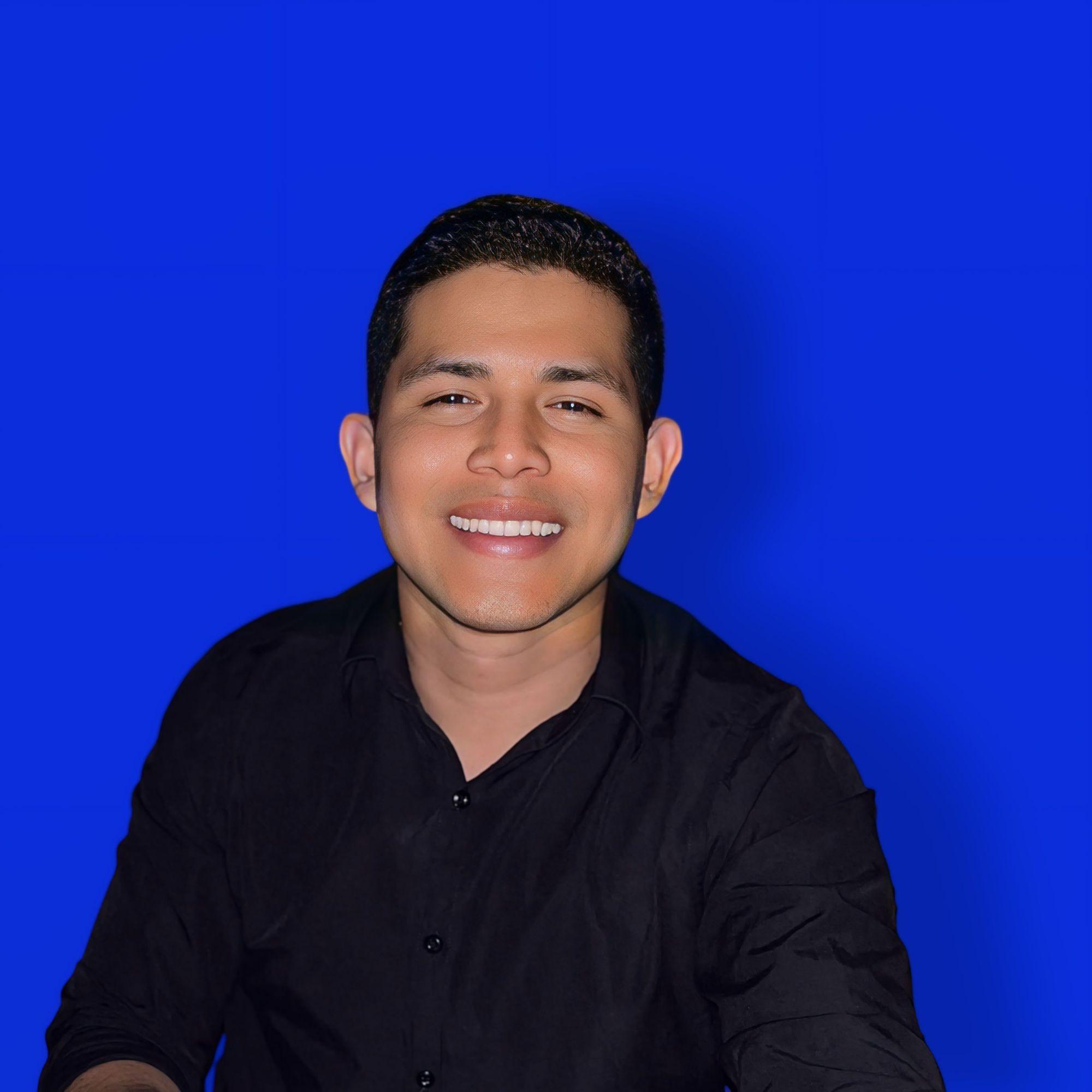Eduardo Macias