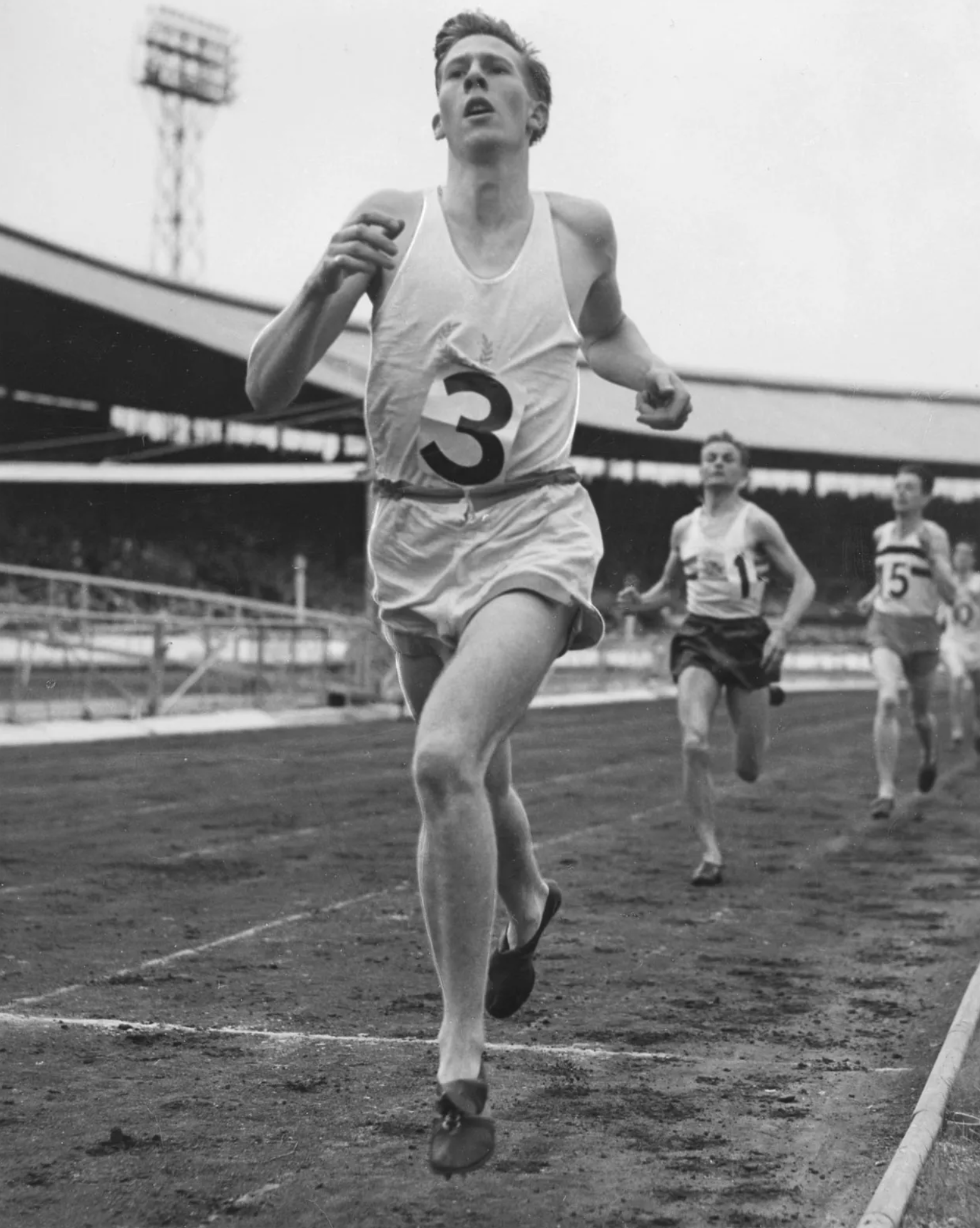 Roger-Bannister-1951_jpg__1269-1600_